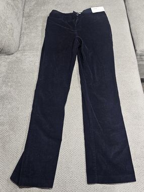 NWT! Northern Reflections Essential Navy Corduroy Pants, Size 4